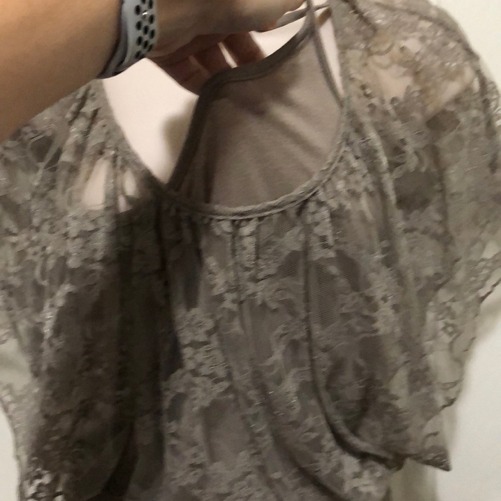 💚 Lace Top with Cami Underneath - Picture 2 of 8